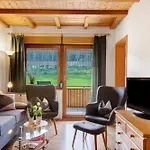 Weissenhof Herr Armin Heizmann 公寓